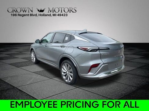 New 2025 Buick Envista Avenir image 10