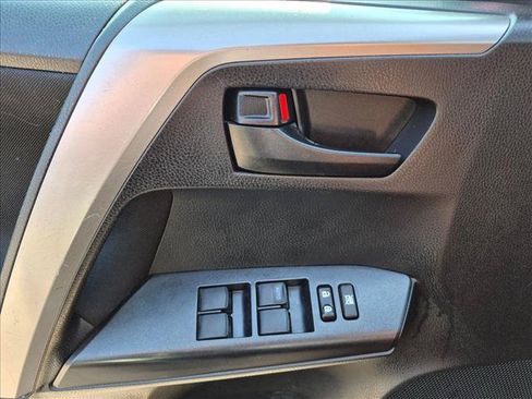 Used 2017 Toyota RAV4 LE w/ All Weather Liner Package AWD/4WD image 22