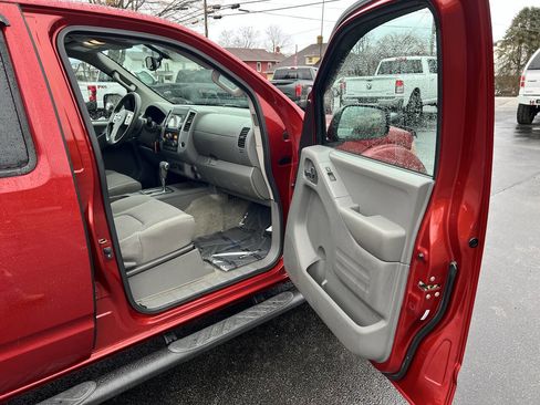 Used 2016 Nissan Frontier SV w/ SV Value Truck Package image 27
