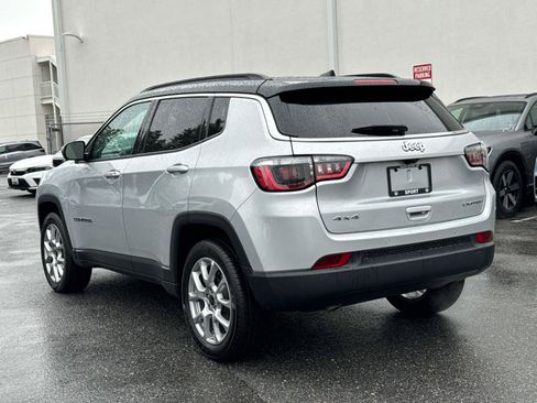 Used 2025 Jeep Compass Limited AWD/4WD image 24