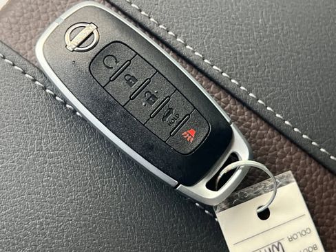 New 2026 Nissan Armada SL w/ Captain's Chari Seat Package image 28