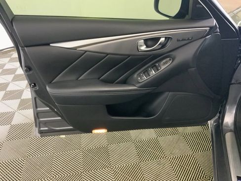 Used 2016 INFINITI Q50 Red Sport 400 image 19