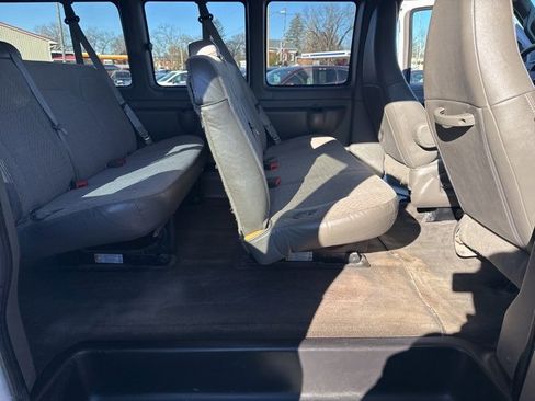 Used 2016 Chevrolet Express 3500 LT w/ LT Preferred Equipment Group image 13
