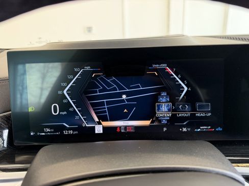 Used 2024 BMW X5 xDrive40i w/ M Sport Package image 11