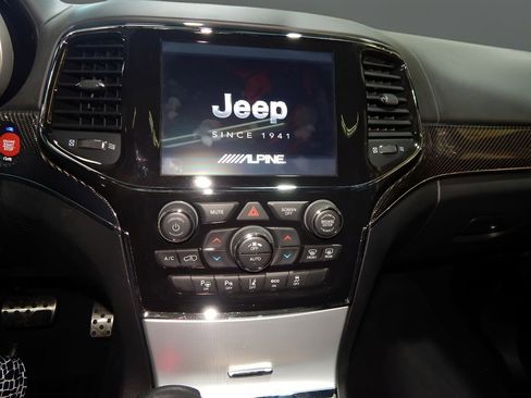 Used 2021 Jeep Grand Cherokee SRT AWD/4WD image 20