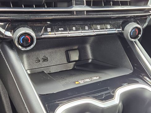 Certified 2026 Chevrolet Traverse LT w/ Driver Confidence Package image 21