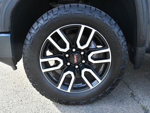 Used 2020 GMC Sierra 1500 AT4 w/ AT4 Premium Package image 12