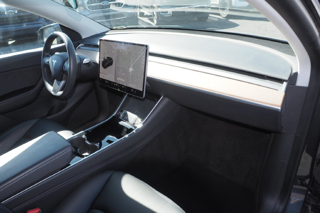 Used 2021 Tesla Model Y Long Range AWD/4WD image 20