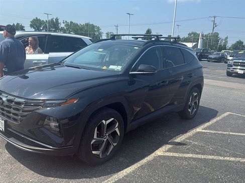 Used 2024 Hyundai Tucson Limited AWD/4WD image 3