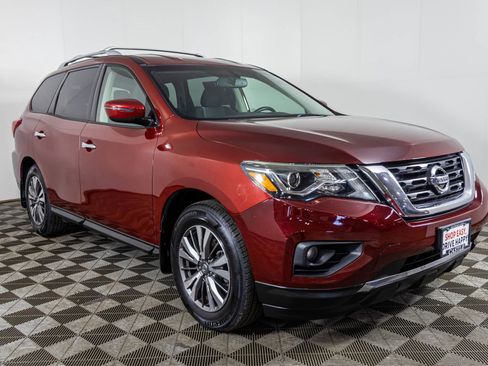 Used 2020 Nissan Pathfinder SV FWD image 10