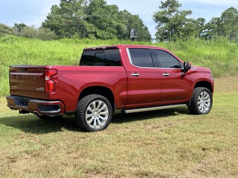 Used 2019 Chevrolet Silverado 1500 High Country w/ Technology Package AWD/4WD image 33