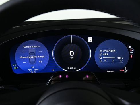 New 2026 Porsche Macan Electric image 13