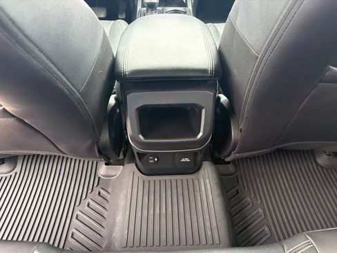 Used 2024 Ford Ranger Lariat w/ FX4 Off-Road Package AWD/4WD image 22
