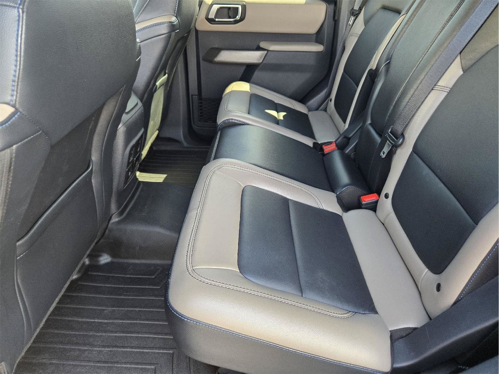 Used 2022 Ford Bronco Wildtrak AWD/4WD image 28