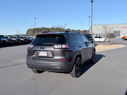 Used 2023 Jeep Cherokee Altitude Lux image 6