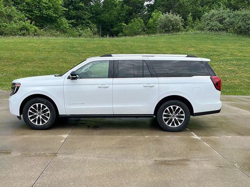 Used 2025 Ford Expedition Max Platinum AWD/4WD image 8