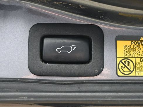Used 2015 Lexus LX 570 4WD image 24