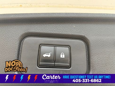 Used 2023 Nissan Pathfinder Platinum w/ Black Appearance Package FWD image 8
