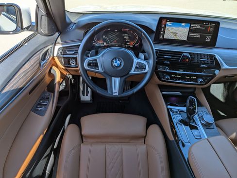 Used 2023 BMW 530i 530i w/ M Sport Package image 17