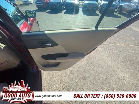 Used 2015 Honda Accord LX image 15