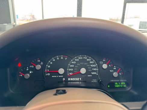 Used 2005 Ford Explorer Eddie Bauer image 30