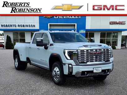 New 2026 GMC Sierra 3500 Denali w/ Denali Reserve Package