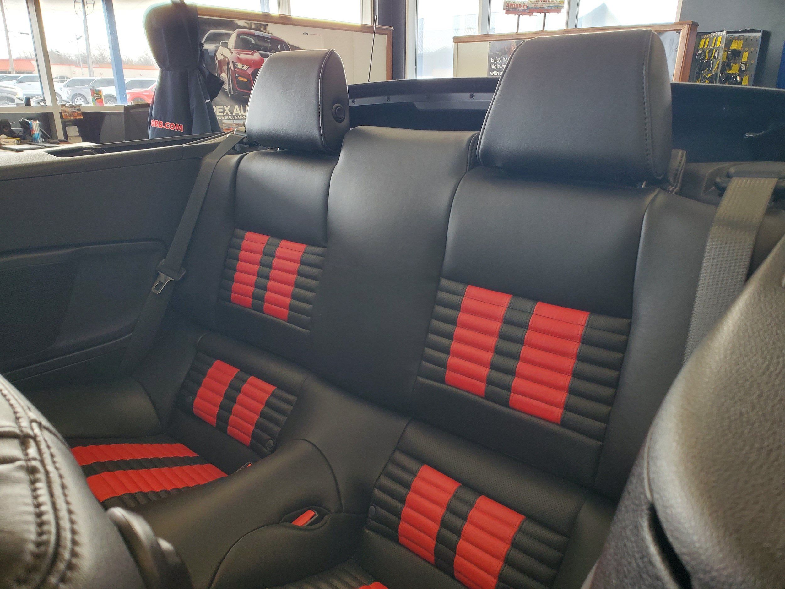 Used 2013 Ford Mustang Shelby GT500 RWD image 25