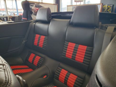 Used 2013 Ford Mustang Shelby GT500 RWD image 25