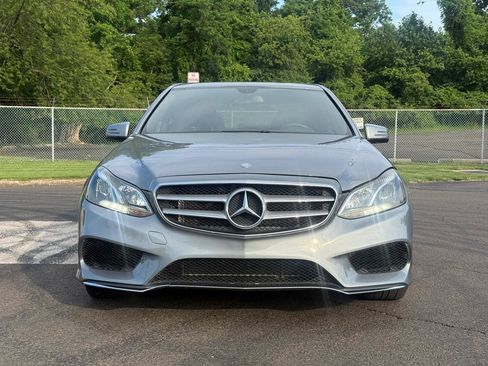 Used 2015 Mercedes-Benz E 350 4MATIC Sedan image 3