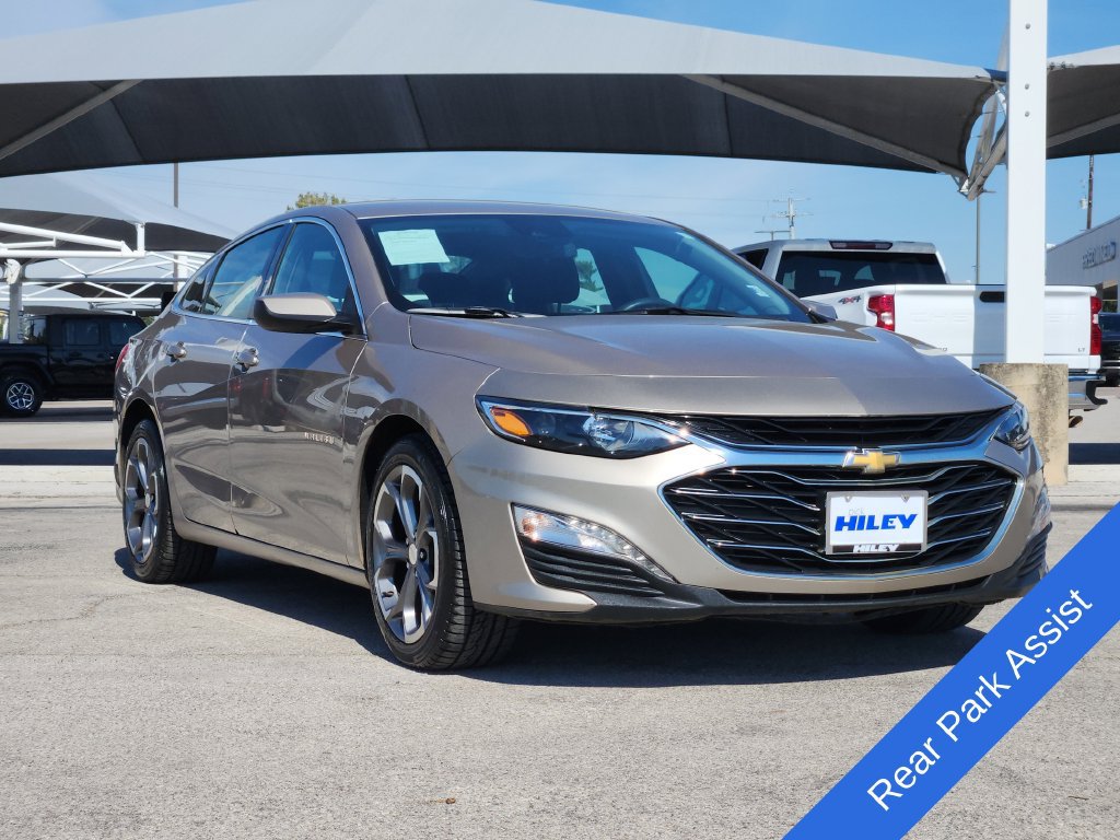 Used 2023 Chevrolet Malibu LT w/ Driver Confidence Package FWD image 4