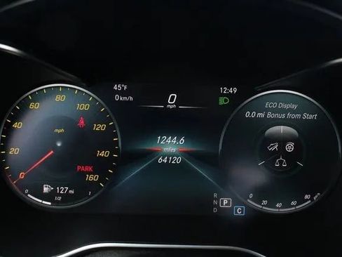 Used 2021 Mercedes-Benz GLC 300 4MATIC image 33