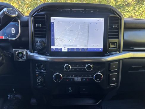 Used 2021 Ford F150 Lariat image 23