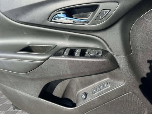 Certified 2024 Chevrolet Equinox Premier image 23