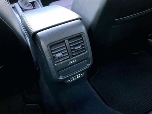 Used 2020 Volkswagen Passat 2.0T R-Line image 25