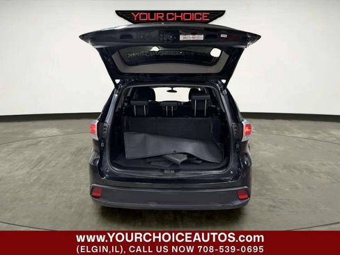 Used 2015 Toyota Highlander Plus AWD/4WD image 5