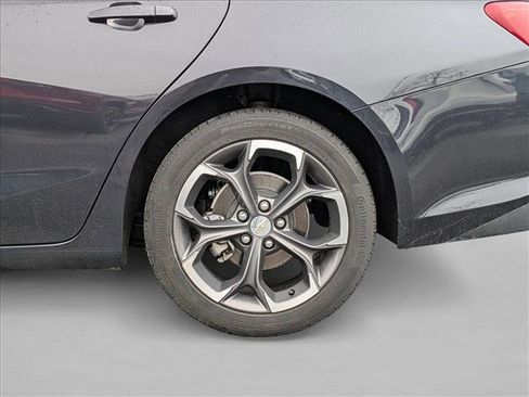 Used 2023 Chevrolet Malibu LT image 14