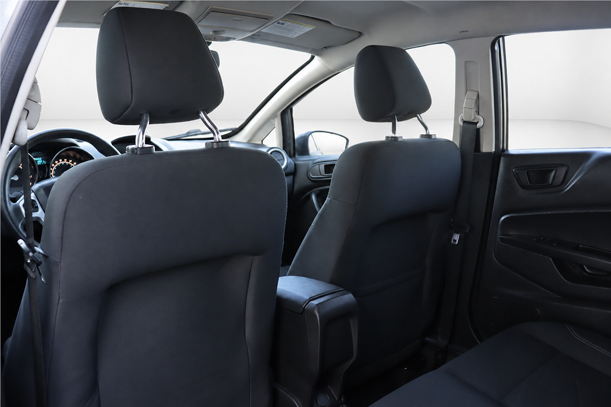 Used 2019 Ford Fiesta SE FWD image 16