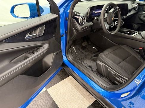 New 2025 Chevrolet Blazer EV LT image 25