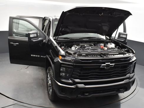 Used 2024 Chevrolet Silverado 2500 Custom w/ Custom Value Package image 53