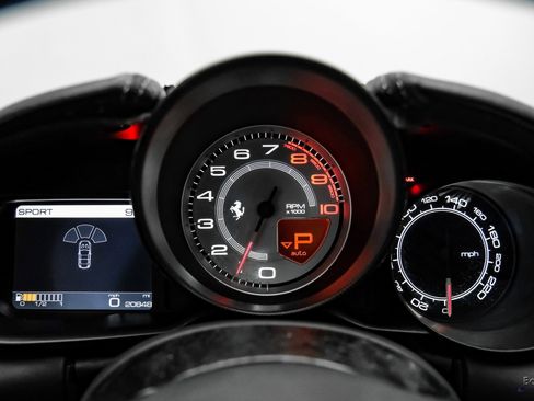 Used 2016 Ferrari California T image 63