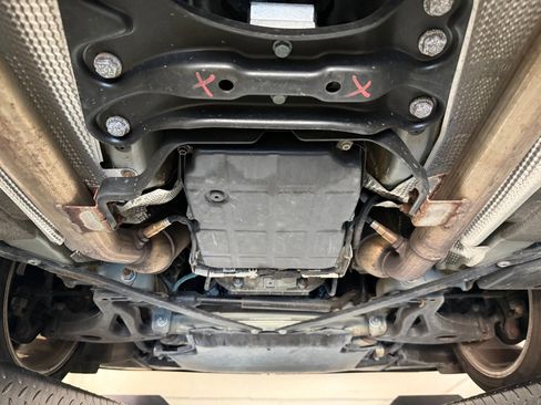 Used 2005 Chrysler Crossfire Limited image 88