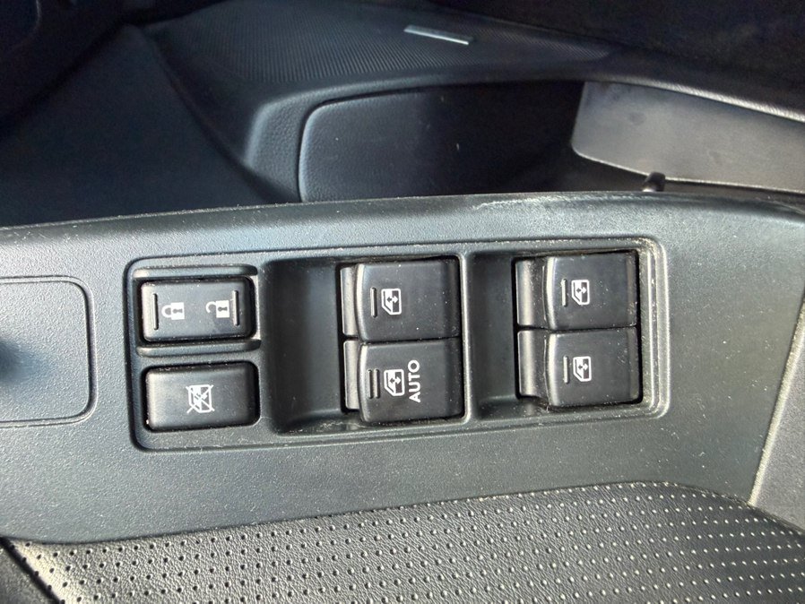 Used 2015 Subaru Forester 2.0XT Touring w/ Eyesight & Navigation System AWD/4WD image 37