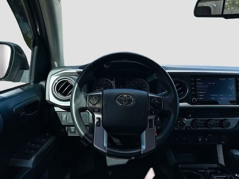 Used 2022 Toyota Tacoma SR5 w/ Technology Package AWD/4WD image 22