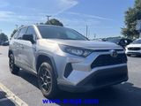 Used 2022 Toyota RAV4 LE image 4