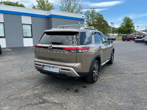 Used 2023 Nissan Pathfinder Platinum AWD/4WD image 7