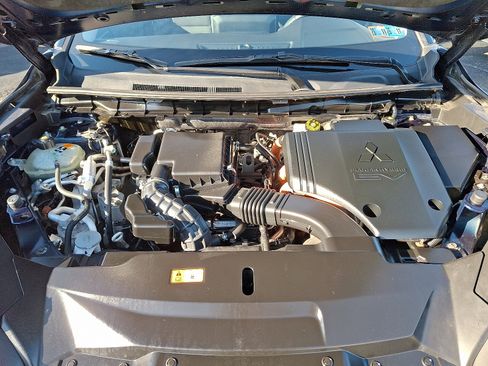 Used 2023 Mitsubishi Outlander SE image 29