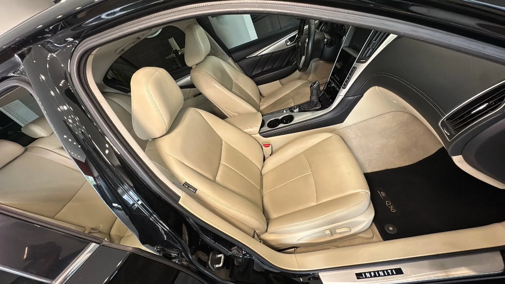 Used 2019 INFINITI Q50 Luxe w/ Cargo Package (L96) RWD image 51