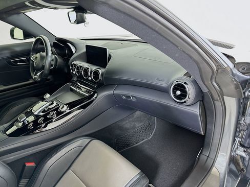 Used 2019 Mercedes-Benz AMG GT Roadster image 29