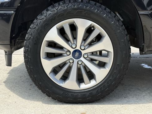 Used 2018 Ford F150 XL w/ Equipment Group 101A Mid AWD/4WD image 12
