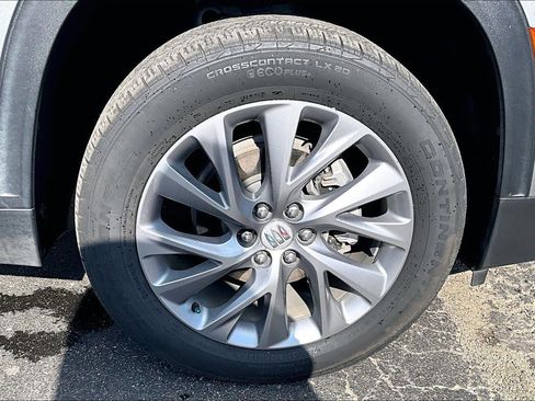 Used 2025 Buick Enclave Preferred AWD/4WD image 9